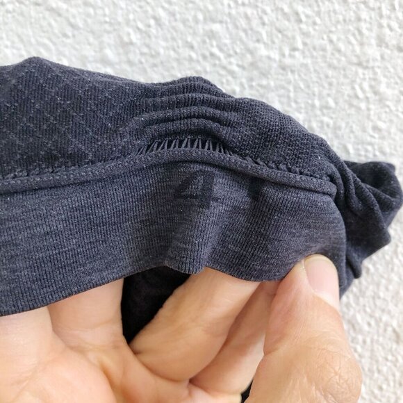 Lululemon In The Flow Crop Size 4 - Picture 8 of 10